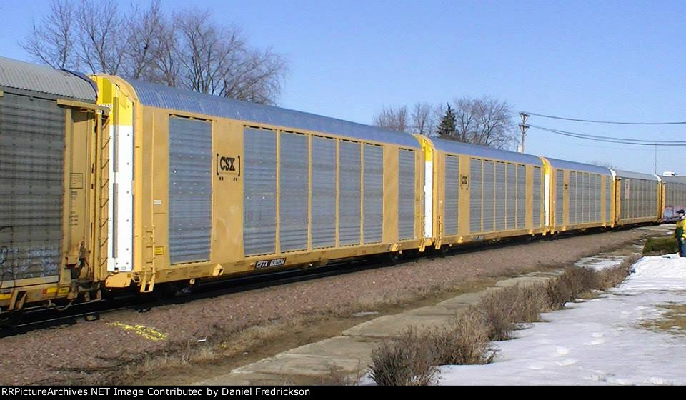 New CSX autoracks